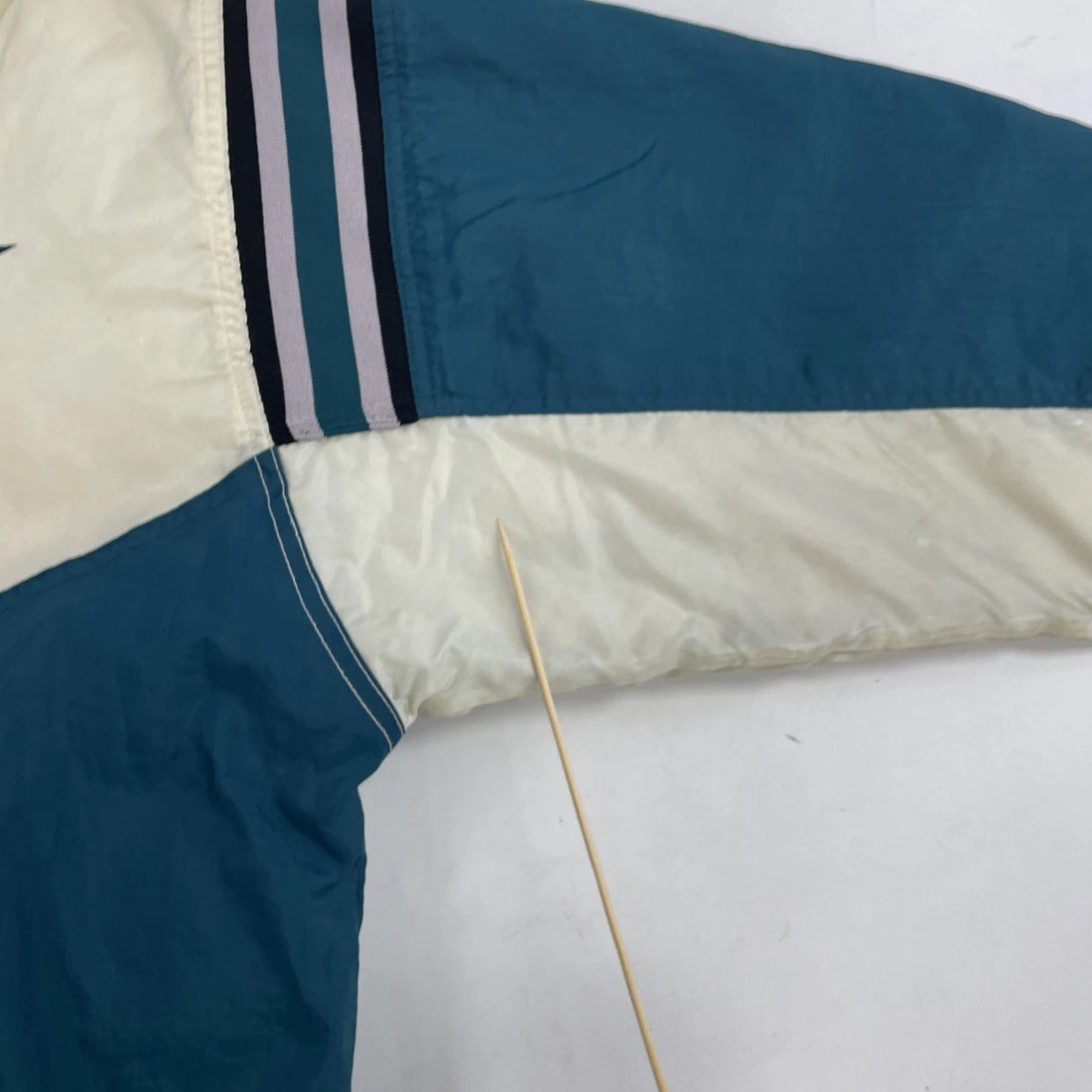 Vintage Philadelphia Eagles Pro Player Puffer Jacket Size Large 90s NFL