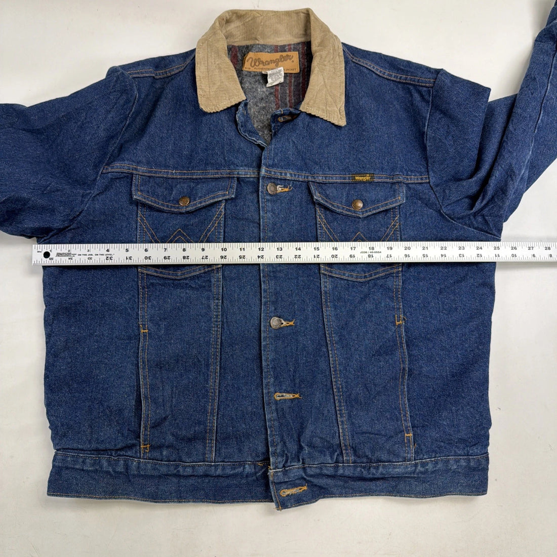 Vintage Wrangler Western Denim Trucker Jacket Size 42 Blanket Lined
