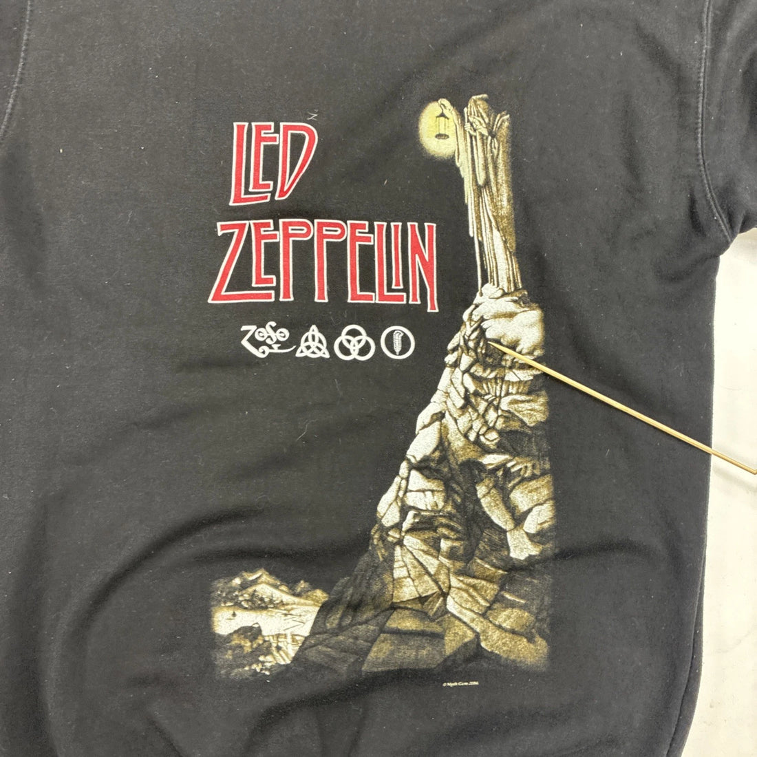 Vintage Led Zeppelin Artimonde Sweatshirt Hoodie Size Medium 2004