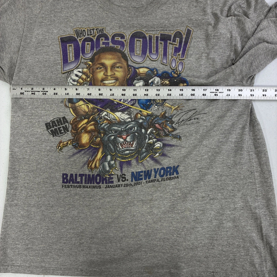 Vintage Baltimore Vs New York Who Lets The Dogs Out Caricature T-Shirt Large