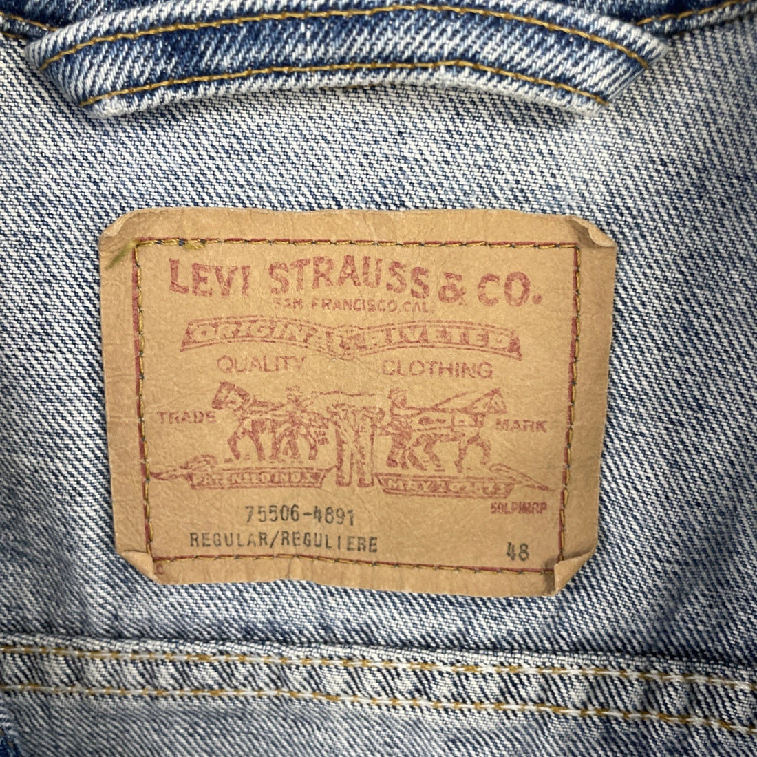 Levi's Denim Trucker Jacket Size 48 Blue