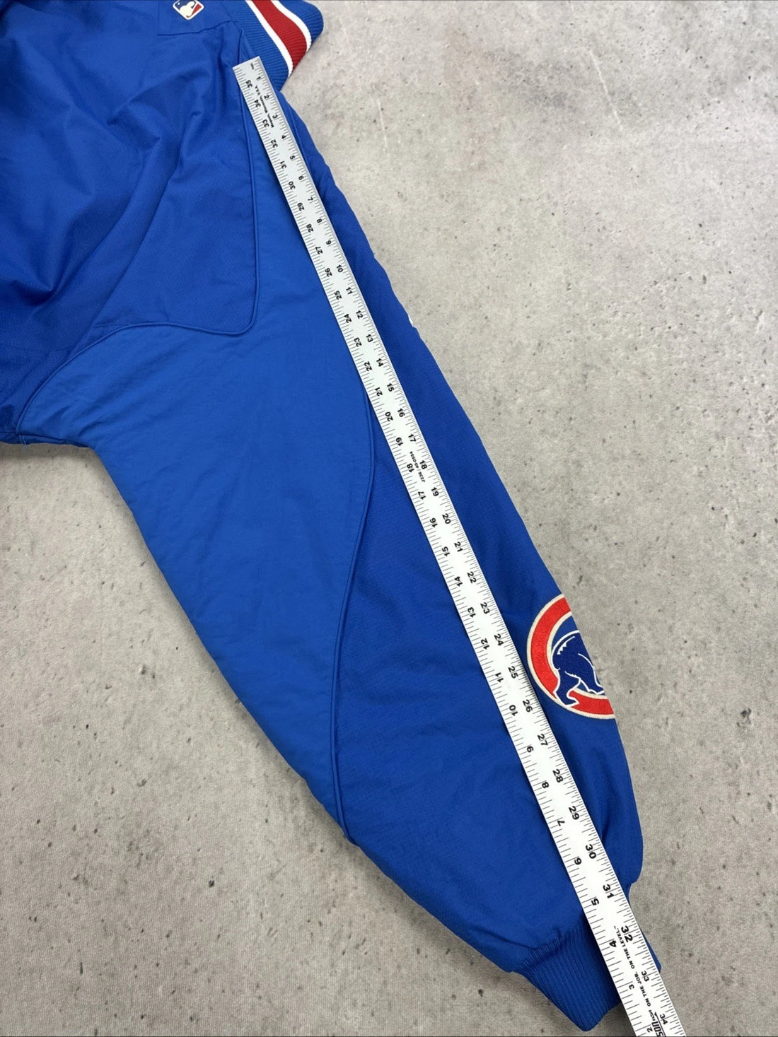 Chicago Cubs Majestic Dugout Bomber Jacket Size Medium MLB