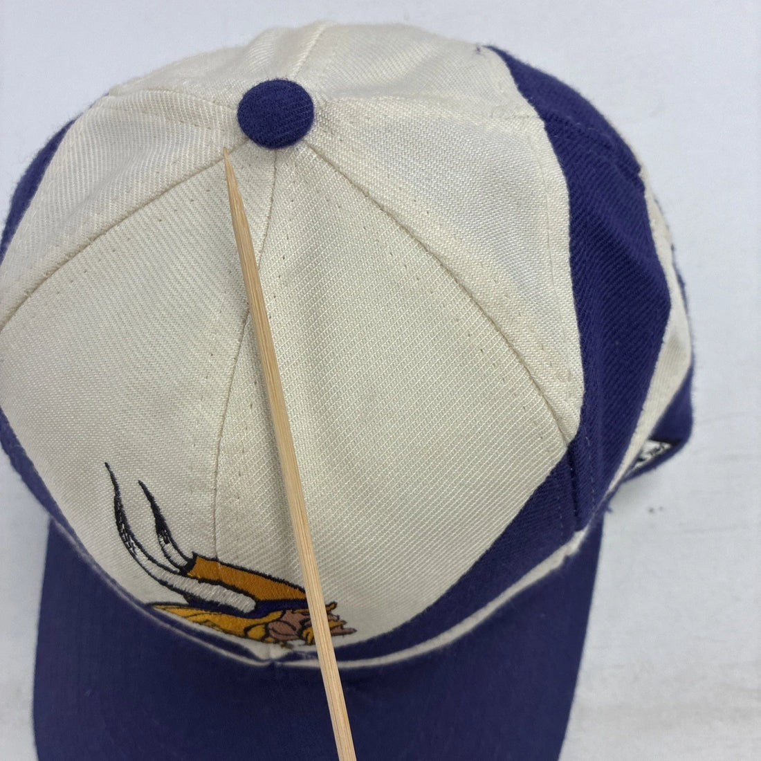 Vintage Minnesota Vikings Wool Apex One Snapback Hat OSFA NFL