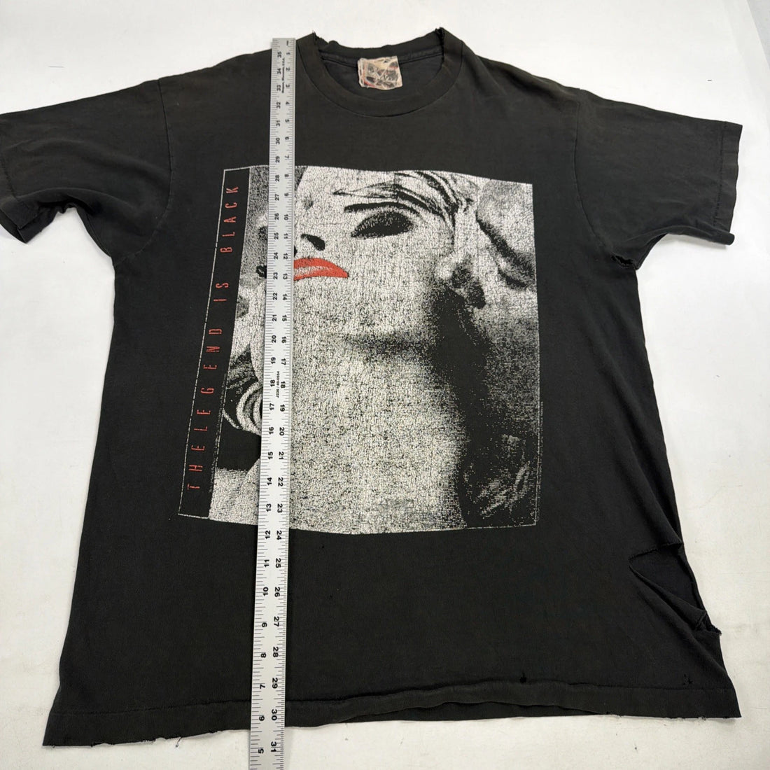 Vintage The Legend Is Black Molson T-Shirt Size XL Beer
