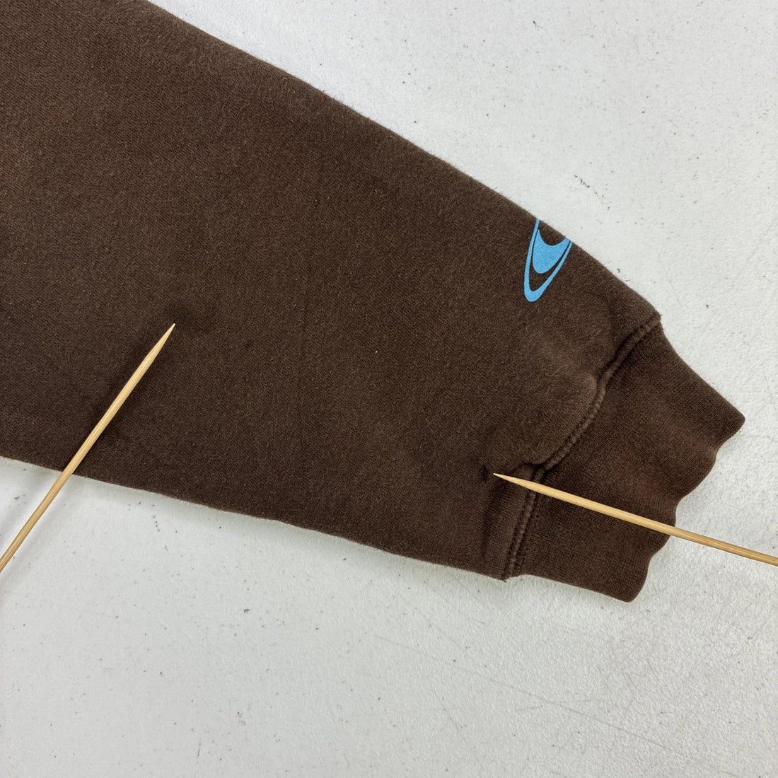 Vintage O'Neill Sweatshirt Hoodie Size Large Brown Y2K