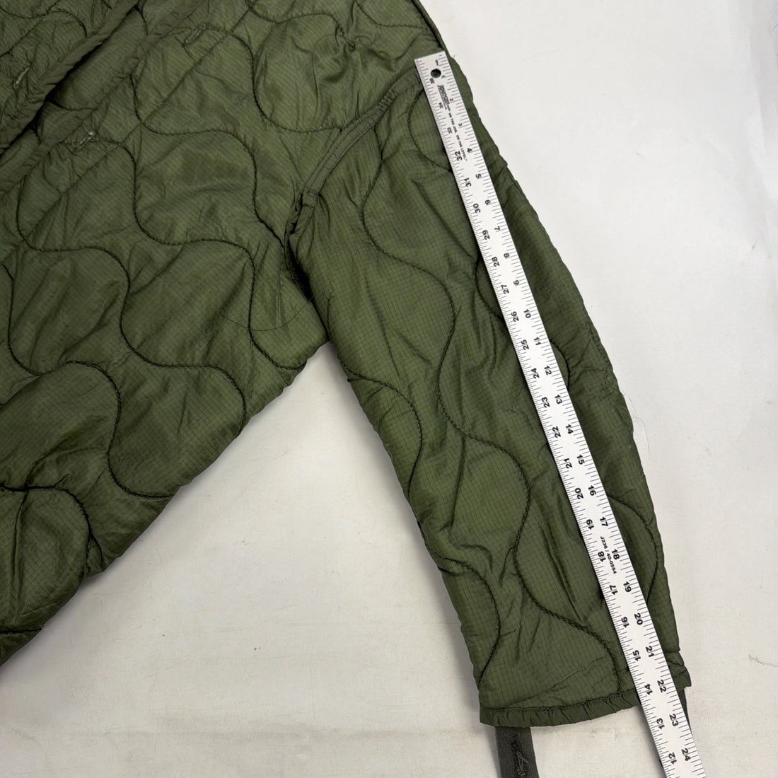 Vintage Military Cold Weather Field Coat Jacket Liner Size Large