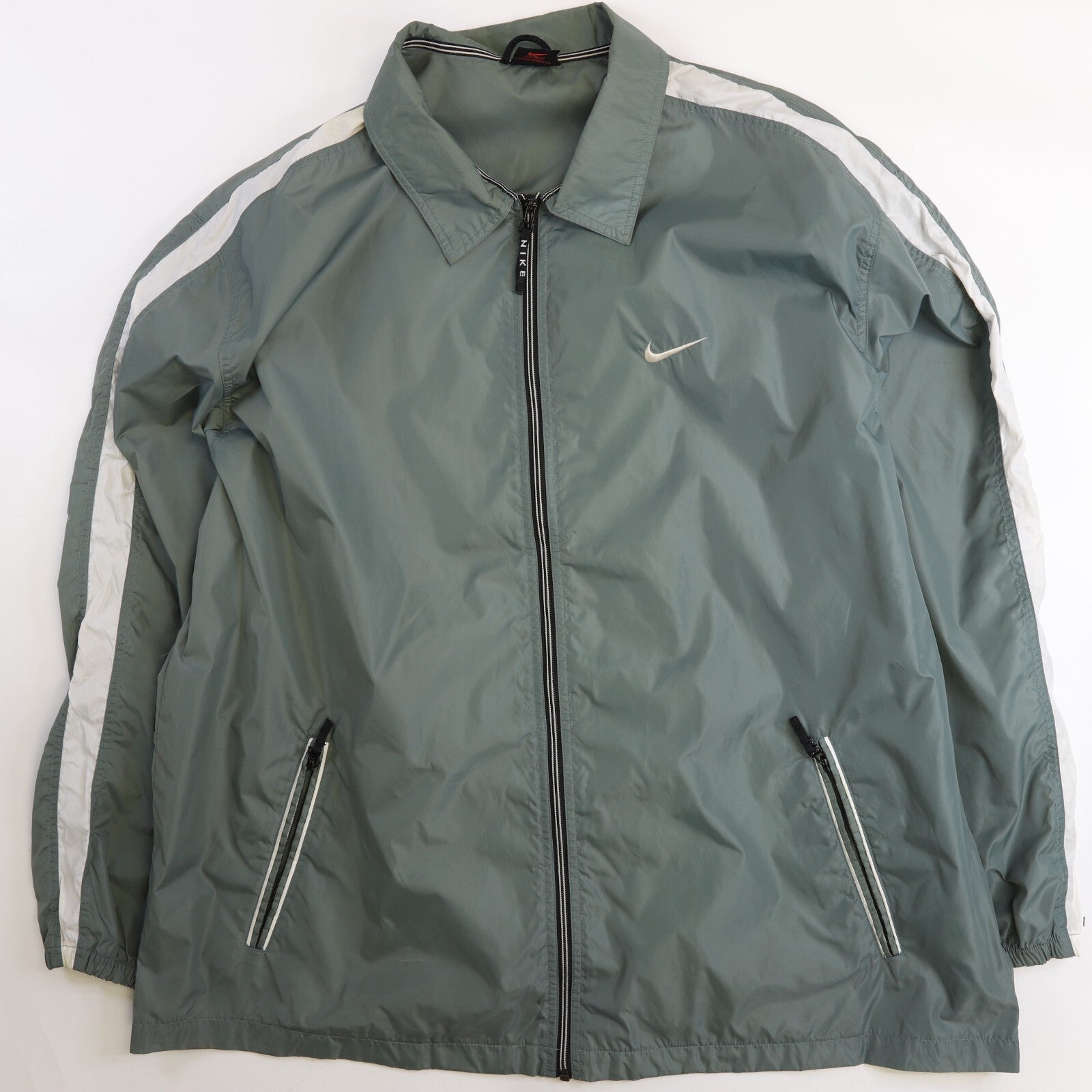 vintage nike windbreaker green