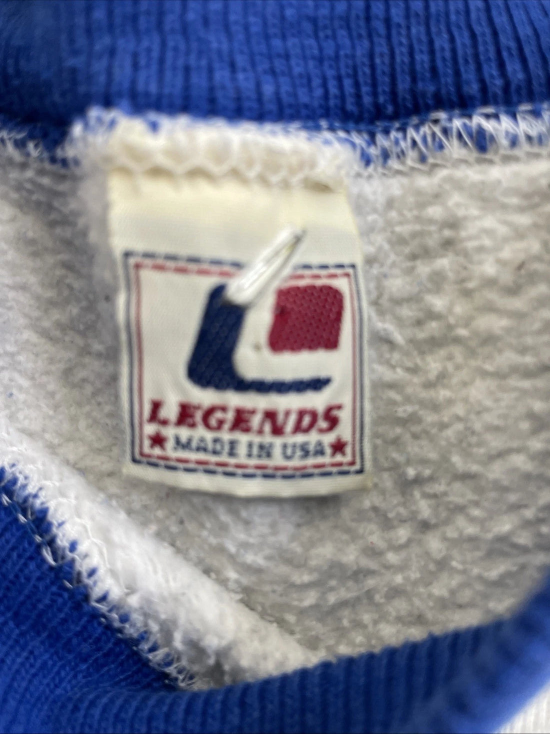 Vintage St. Louis Rams Sweatshirt Crewneck Size Large Embroidered NFL