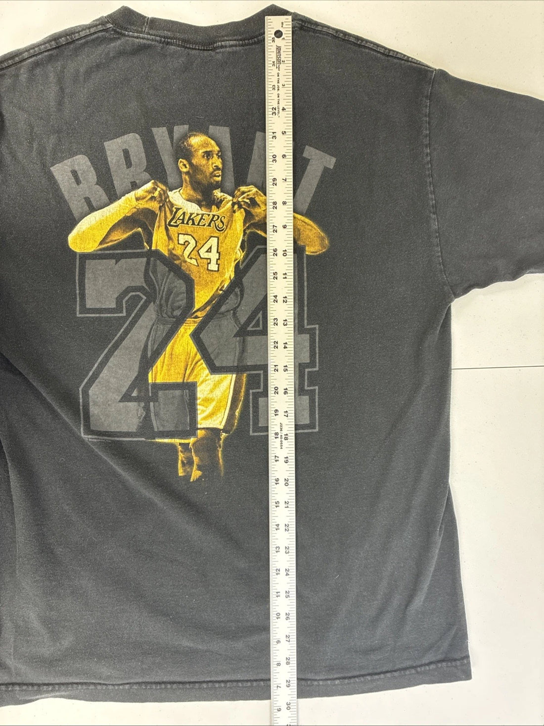 Los Angeles Lakers Kobe Bryant Black Mamba Majesic T-Shirt Size Large NBA