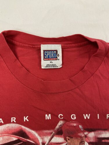 Vintage St Louis Cardinals Mark McGwire T-Shirt Size XL Red 00s