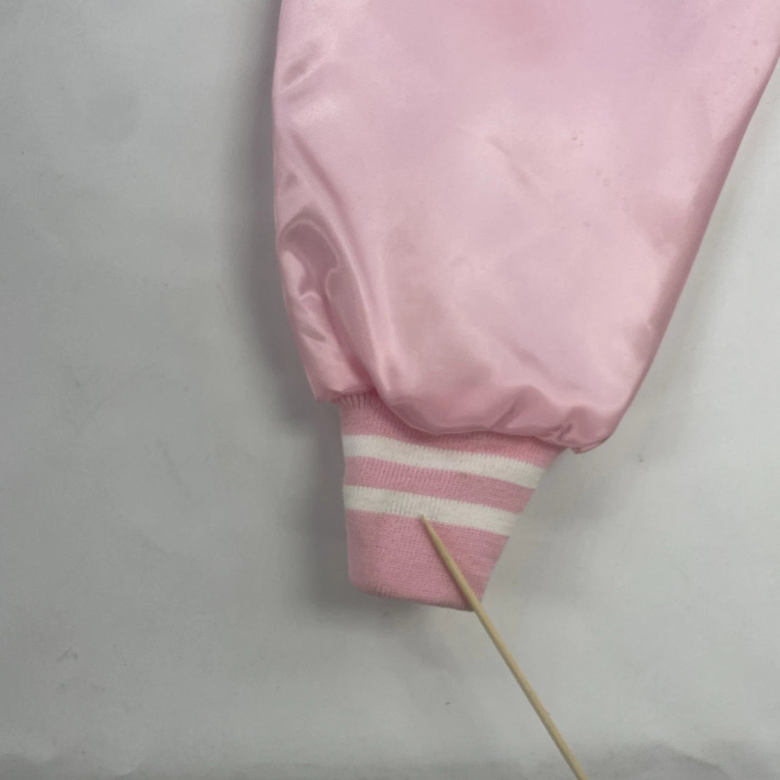 Vintage Dezerland Hot Rod Satin Bomber Jacket Size Large Pink