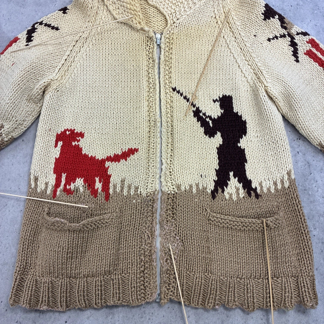 Pheasant Hunting Dog Wool Knit Cowichan Sweater Size Large Vintage