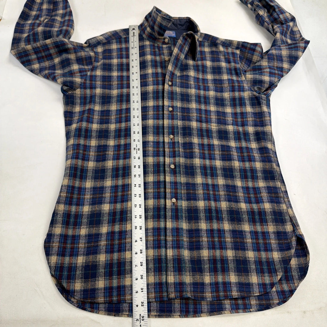 Vintage Pendleton Wool Lodge Button Up Shirt Size Large Plaid