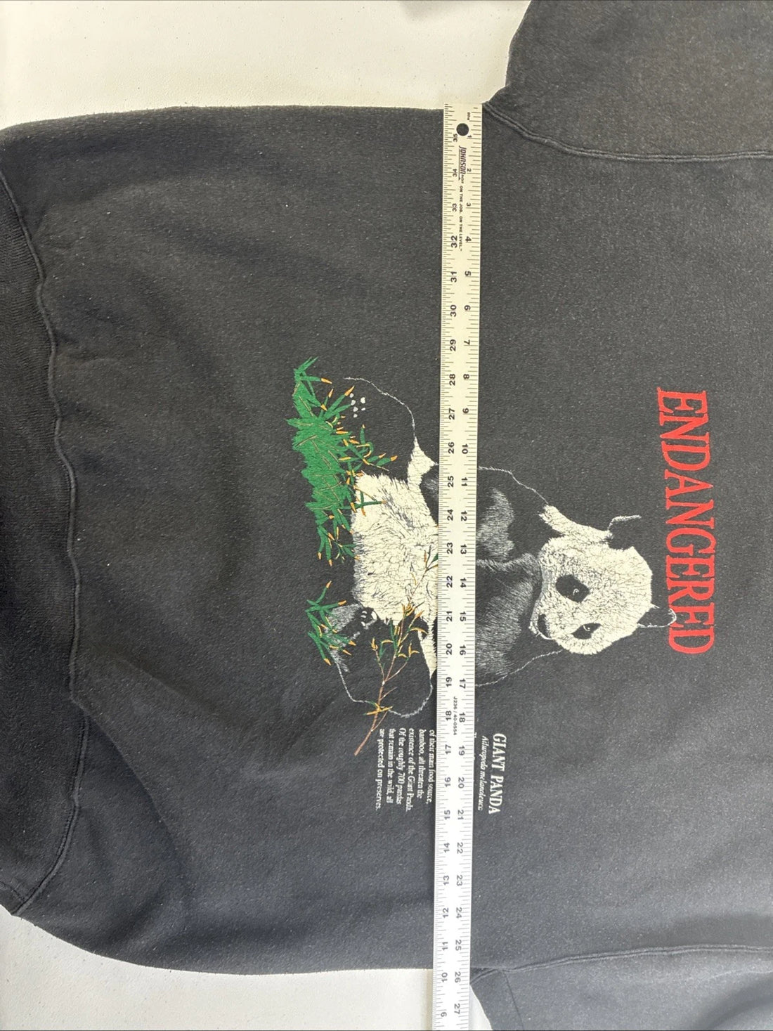 Vintage Panda Endangered Species Crewneck Sweatshirt Size XL Nature Animals 90s