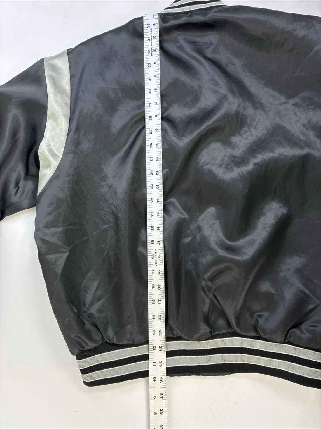 Vintage Los Angeles Oakland Raiders Satin Bomber Jacket Size Large NFL