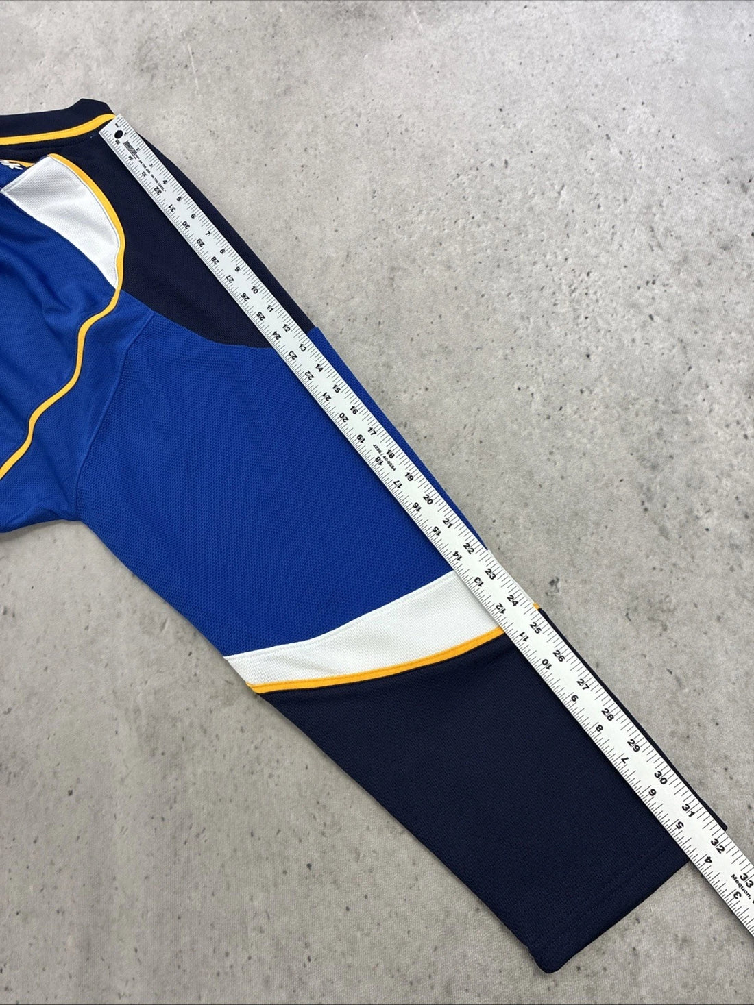 St. Louis Blues Reebok Hockey Jersey Size Large NHL