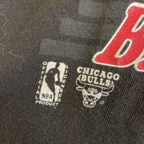 Vintage Chicago Bulls T-Shirt Size Large Black 90s NBA