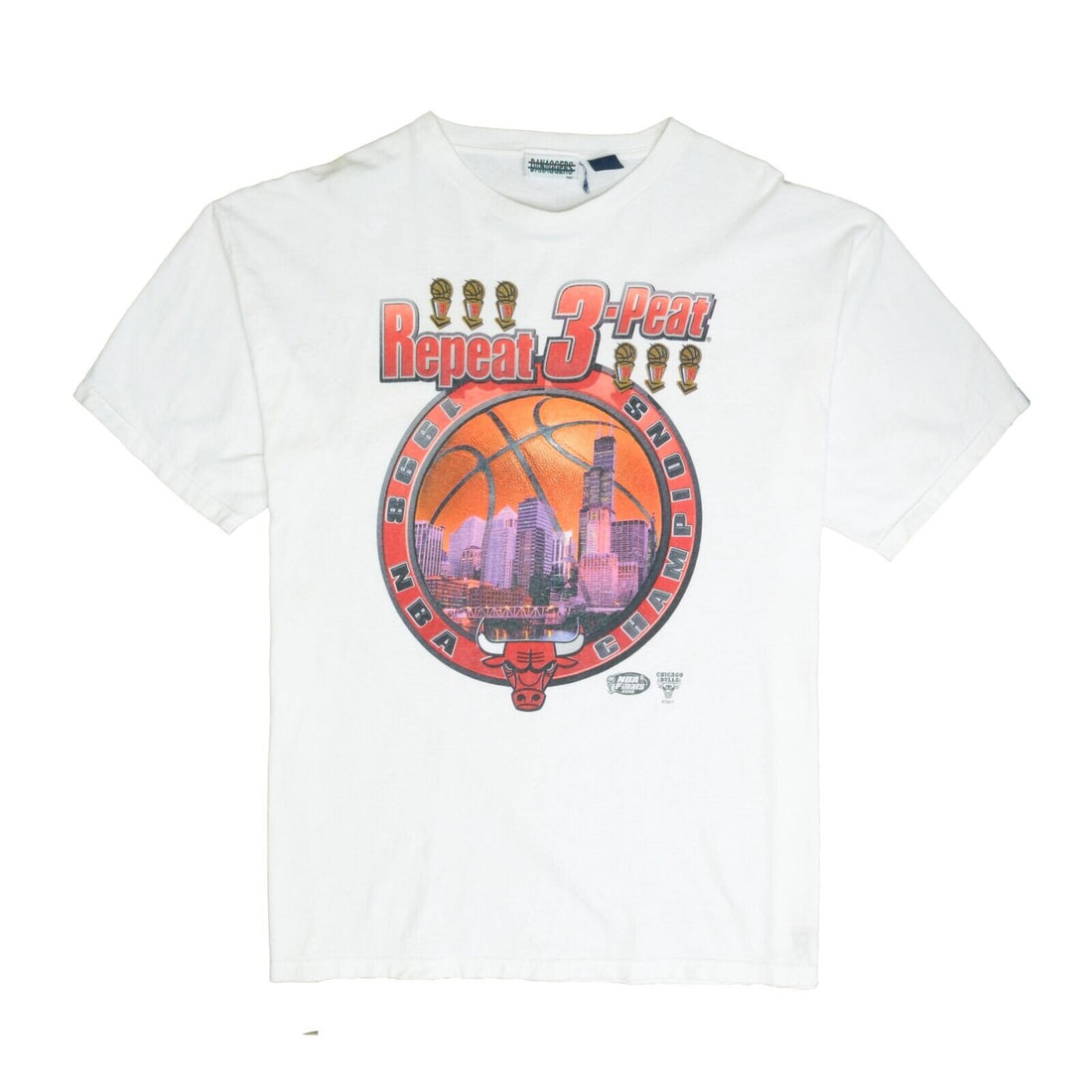 Vintage Chicago Bulls 3 Peat Champions T-Shirt Size XL White 1998 90s NBA
