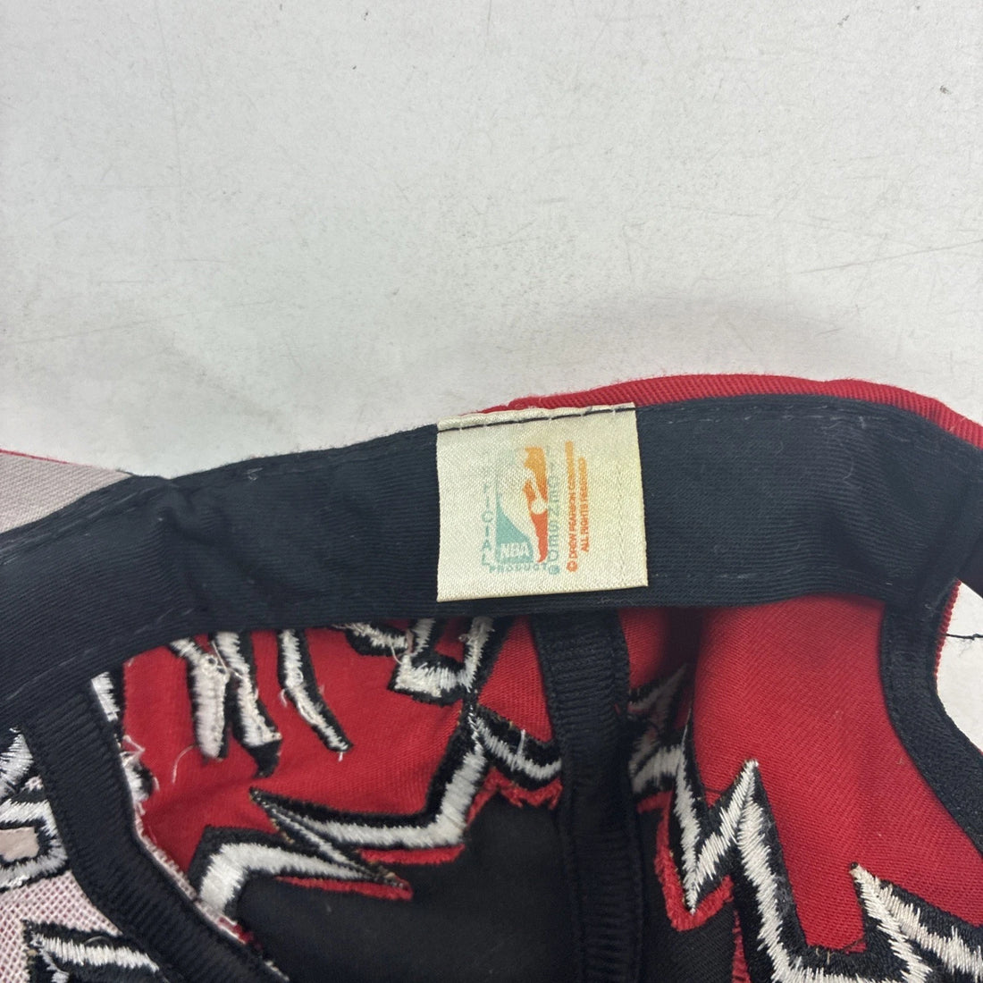 Vintage Chicago Bulls Jagged Edge Drew Pearson Snapback Hat Cap OSFA NBA