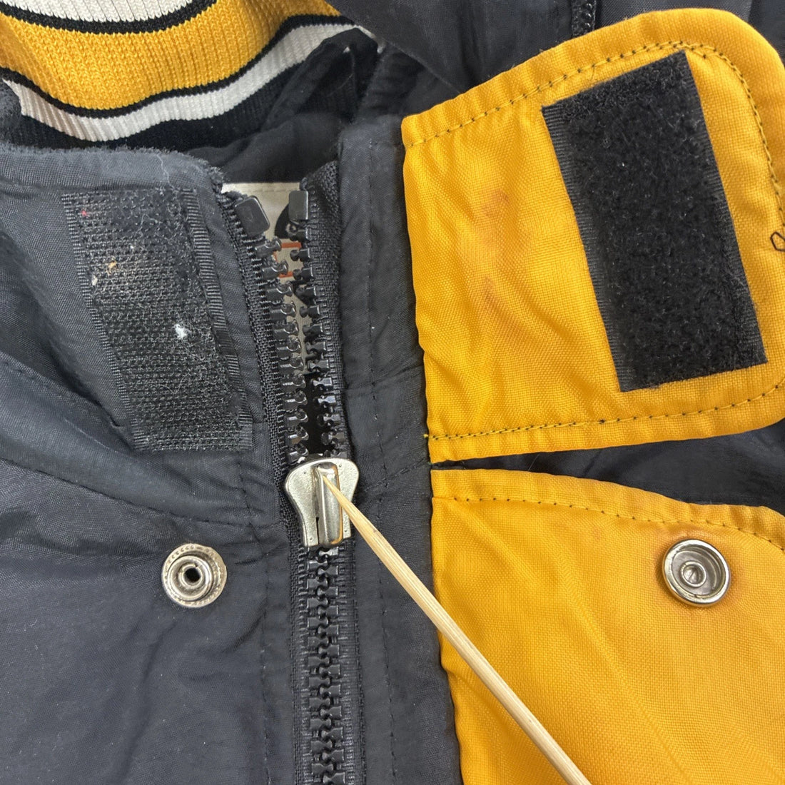 Boston Bruins Starter Puffer Jacket Size XL Vintage 90s NHL