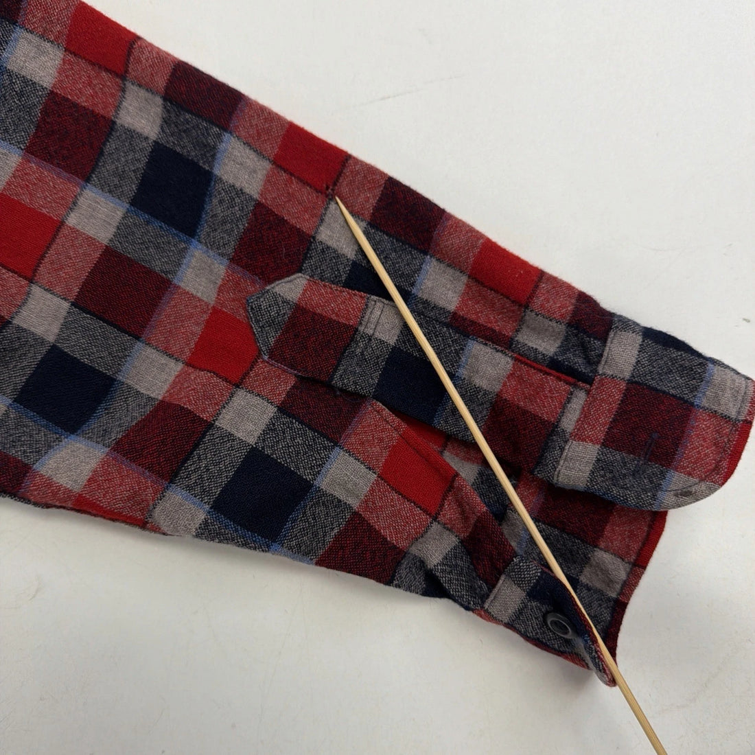 Vintage Pendleton Wool Board Button Up Shirt Size Medium Red Plaid