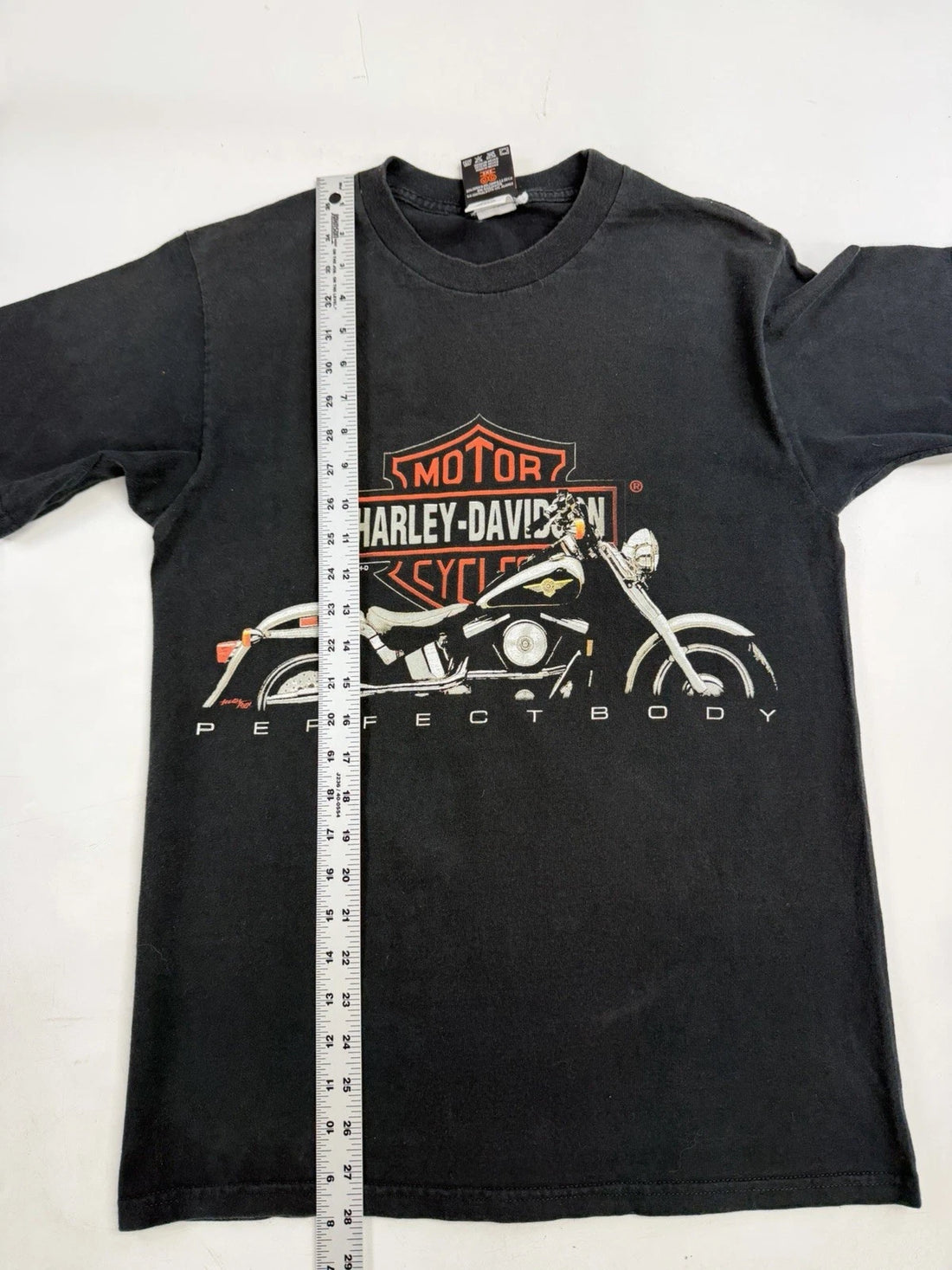 Vintage Harley Davidson Perfect Body T-Shirt Size Medium Black