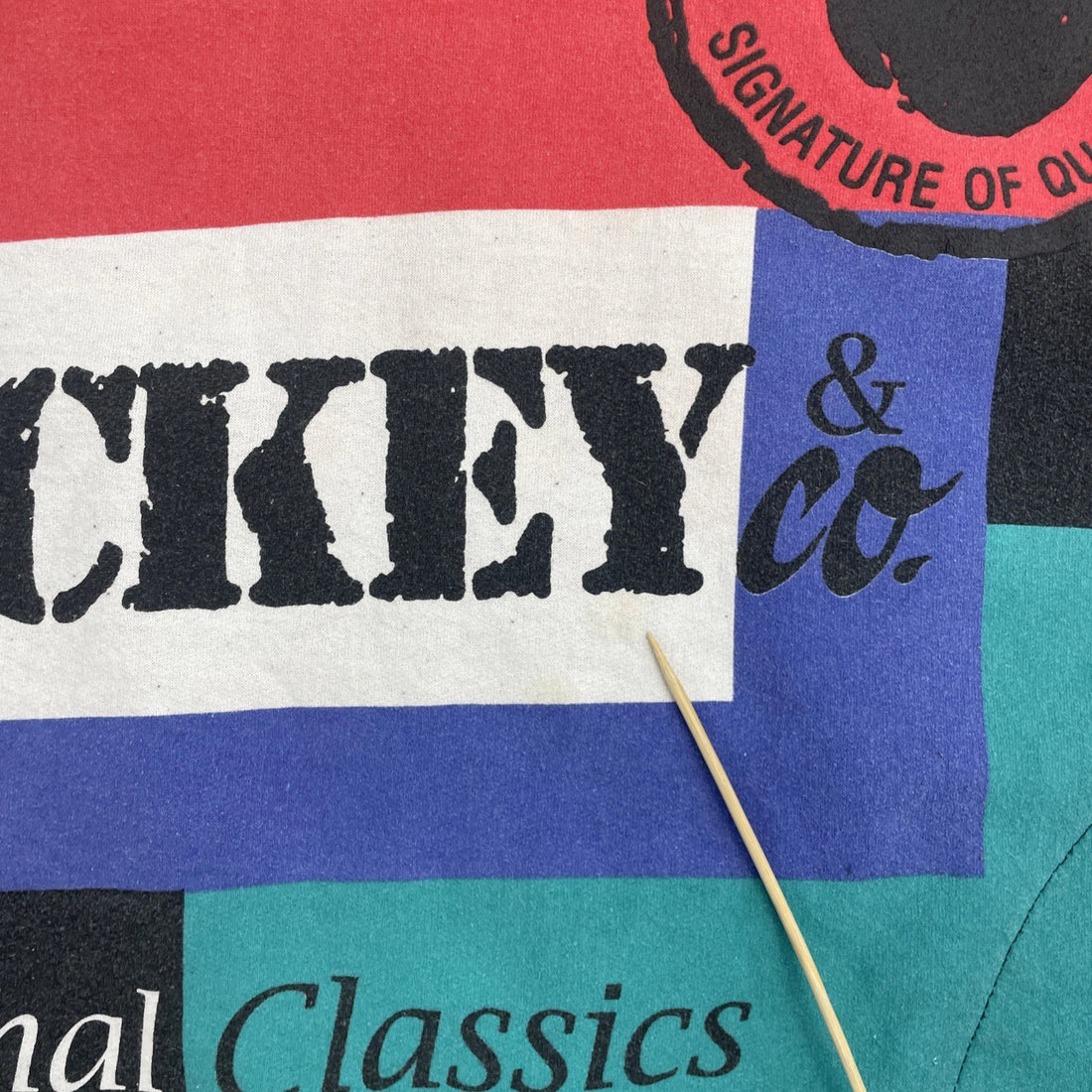 Vintage Mickey Mouse & Co. Disney Sweatshirt Hoodie Size Medium 90s