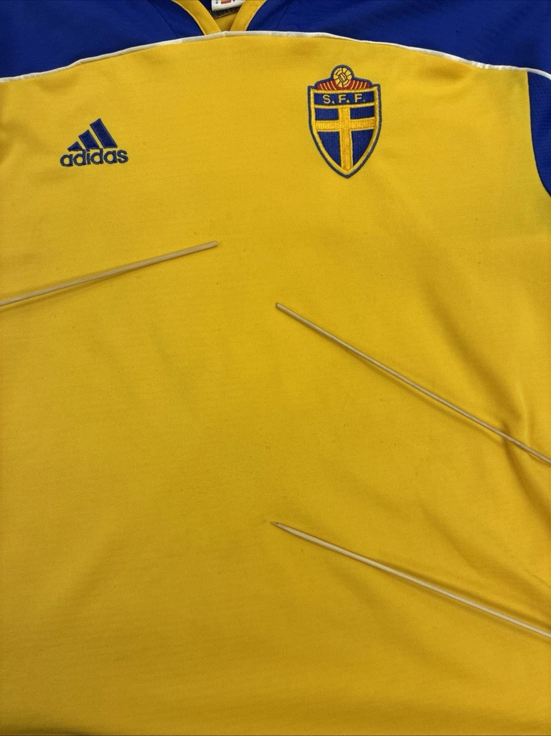 Vintage Sweden Adidas Soccer Football Jersey Size Medium FIFA