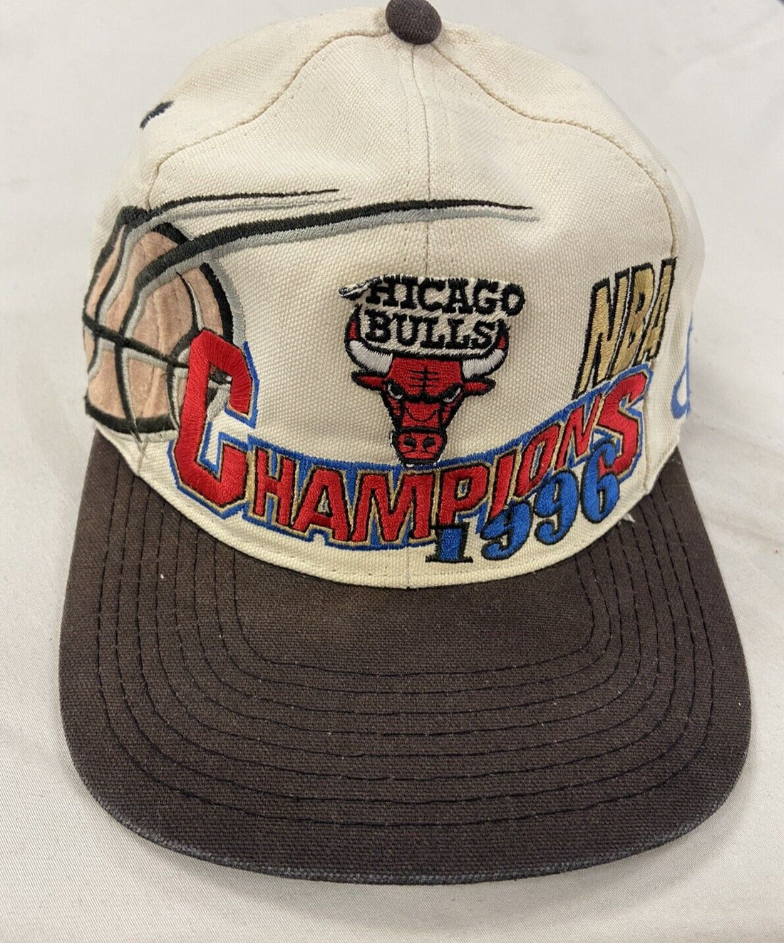Vintage Chicago Bulls 1996 Champions Logo Athletic Snapback Hat OSFA 90s NBA
