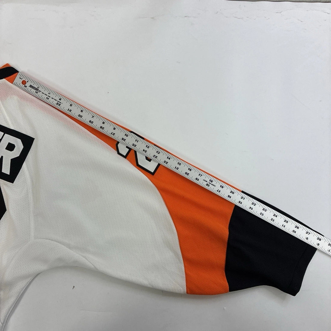 Philadelphia Flyers Chris Pronger Winter Classic 2010 Reebok Jersey Medium NHL