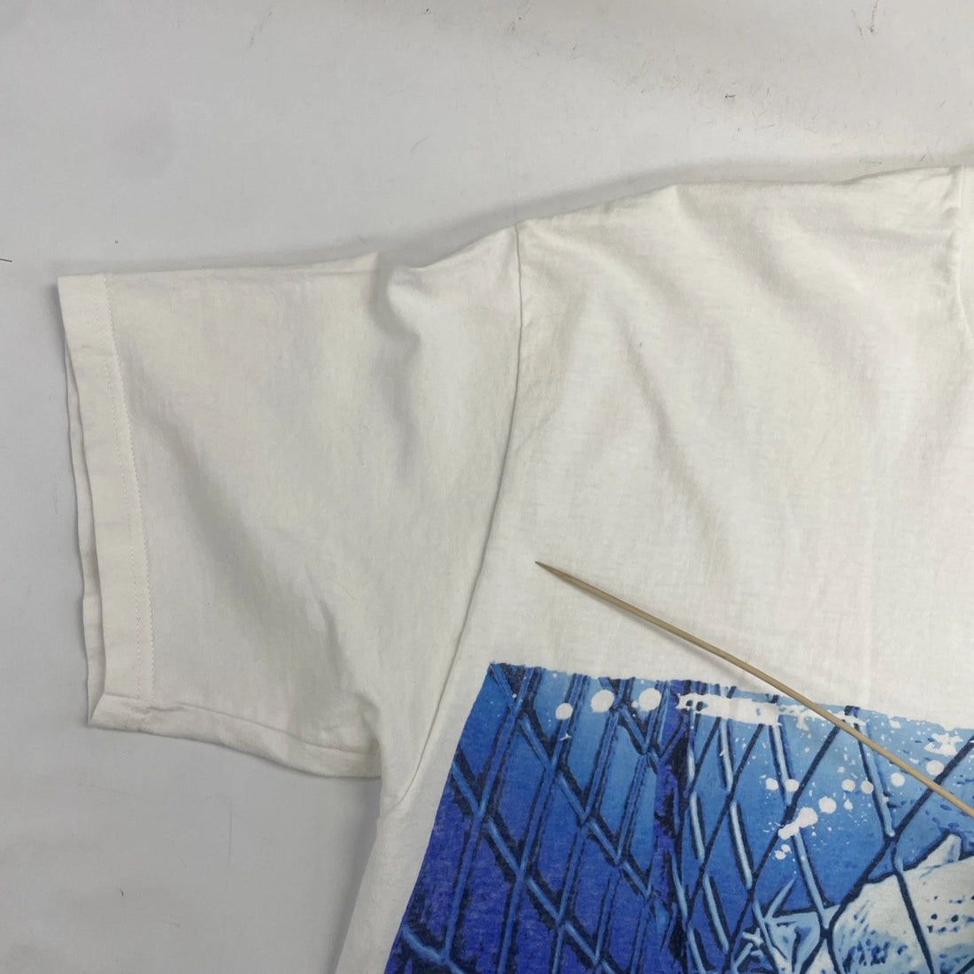 Vintage Shark Week Discovery Channel T-Shirt Size XL Wrap Around