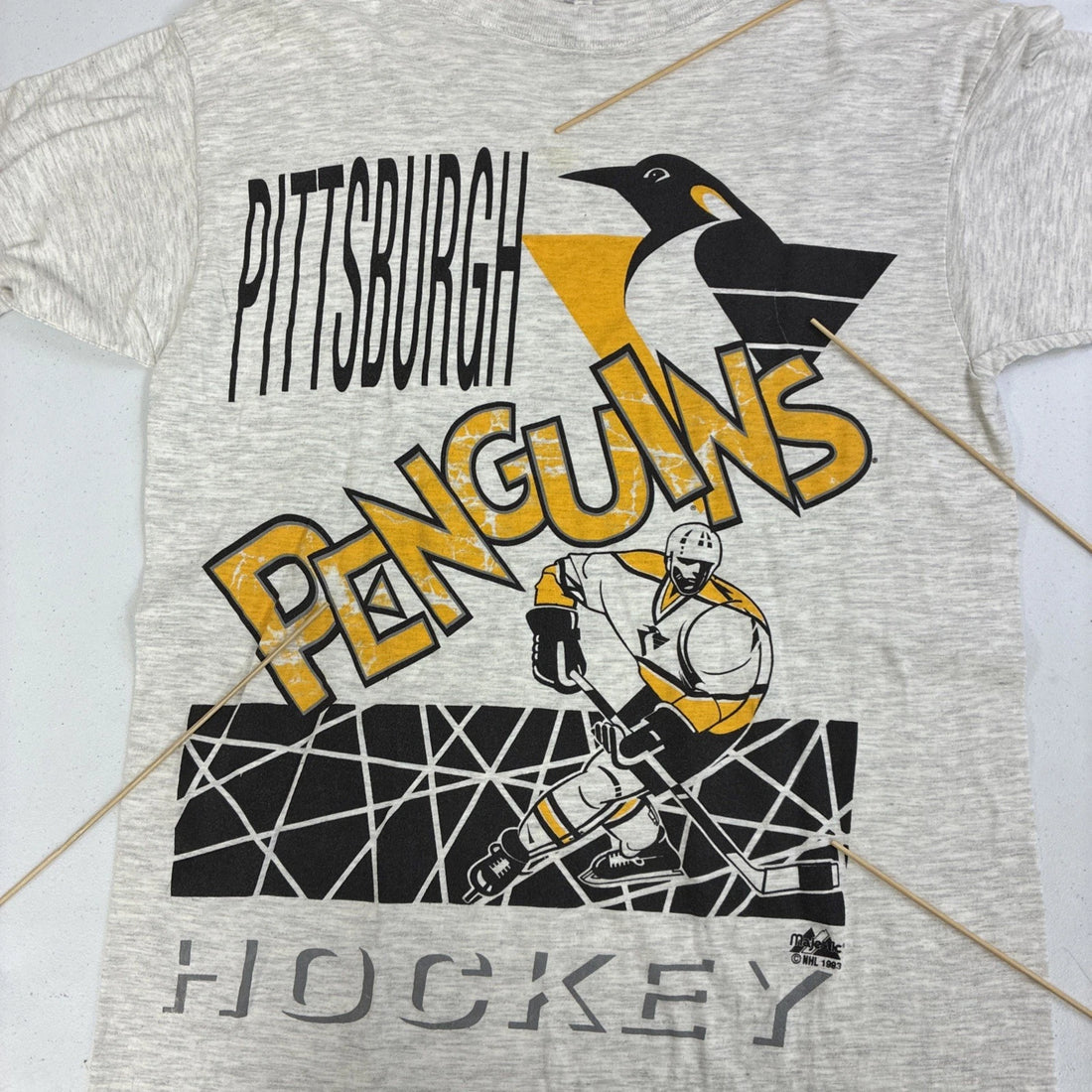 Vintage Pittsburgh Penguins Majestic T-Shirt Size Medium 1993 90s NHL