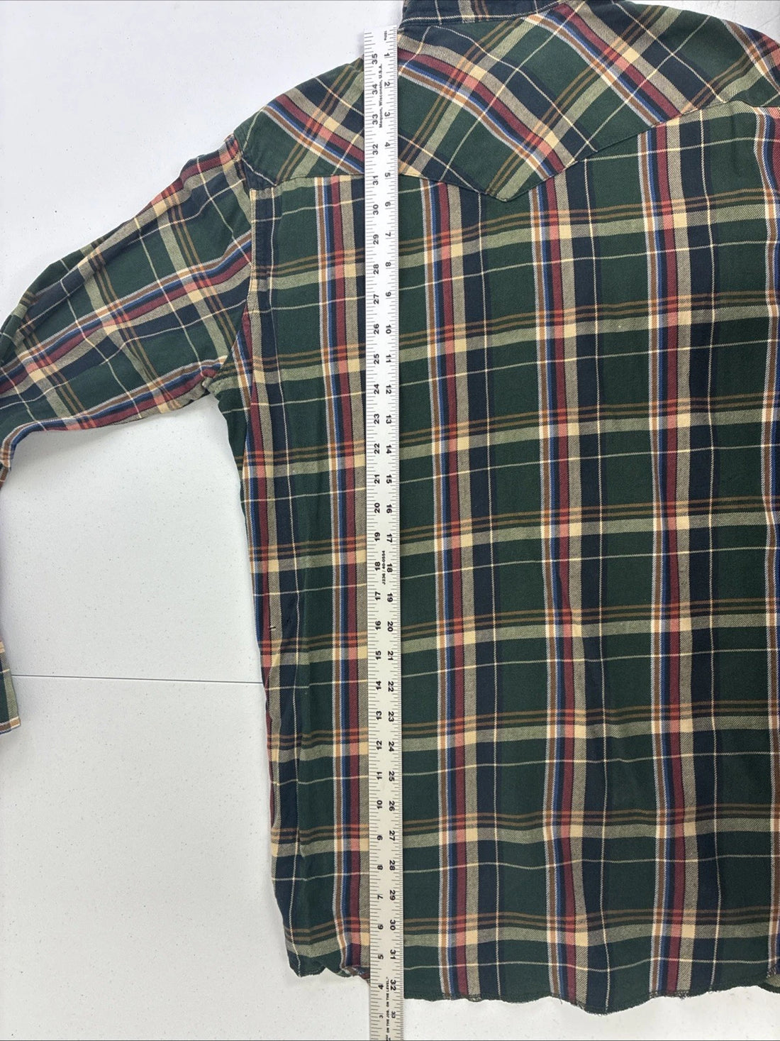 Vintage Wrangler Western Pearl Snap Shirt Size Large Green Plaid