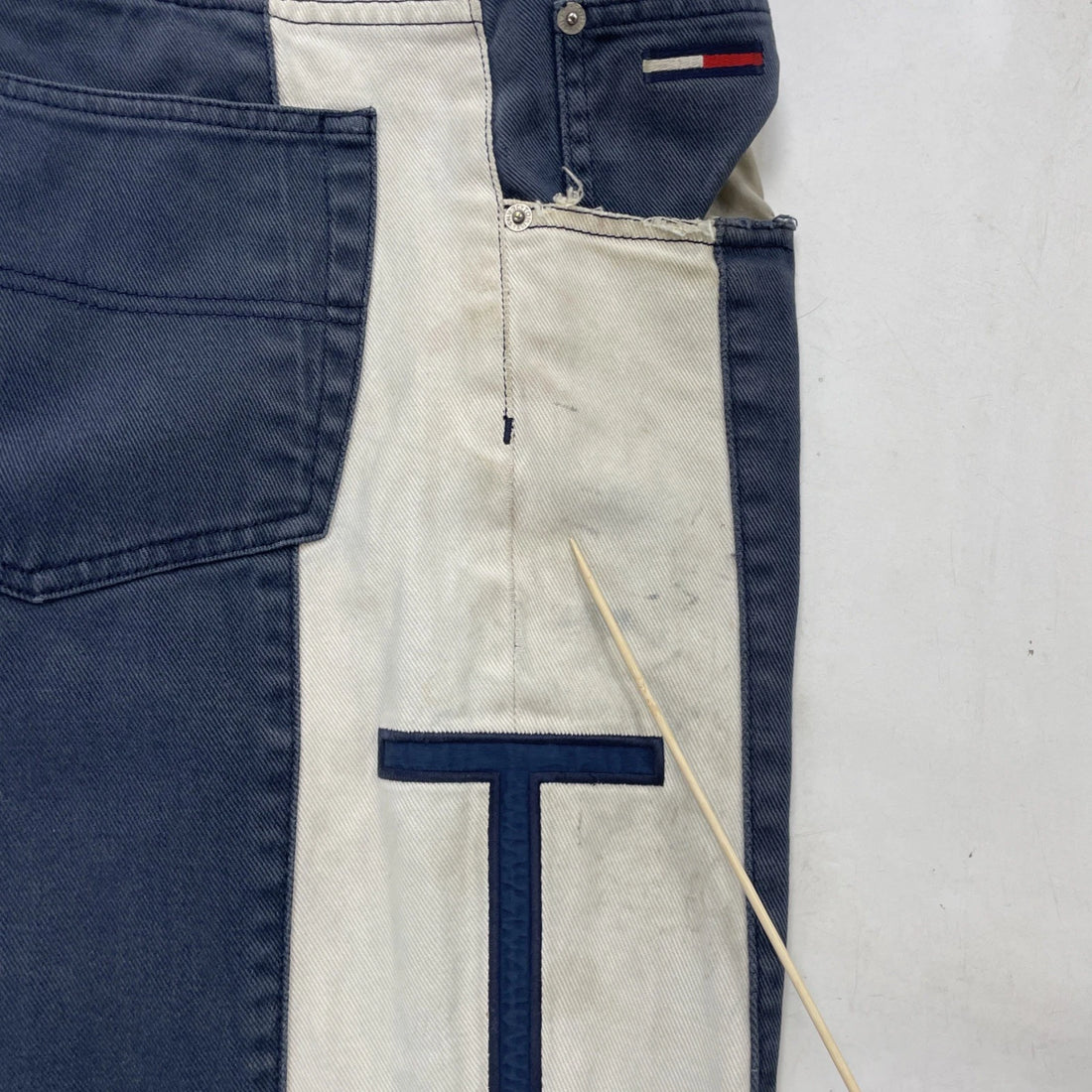 Vintage Tommy Hilfiger Jeans Denim Pants Size 36 X 32 Spell Out