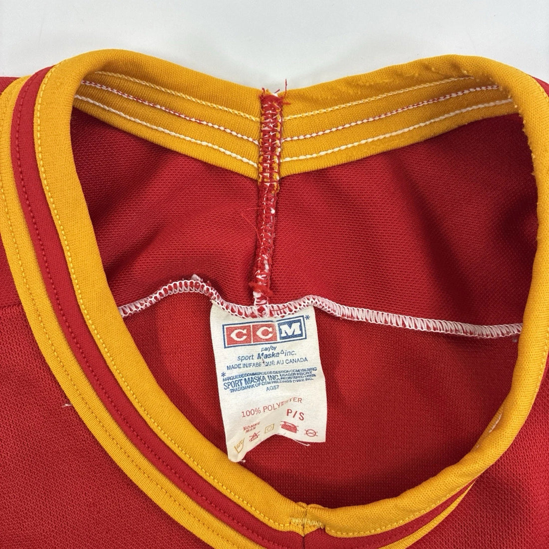 Vintage Calgary Flames CCM Hockey Jersey Size Small 90s NHL