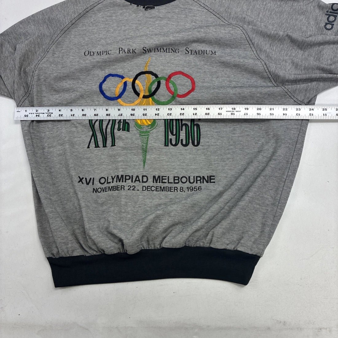 Vintage Adidas XVI Melbourne 1956 Olympics Swimming Stadium Sweatshirt Size XL