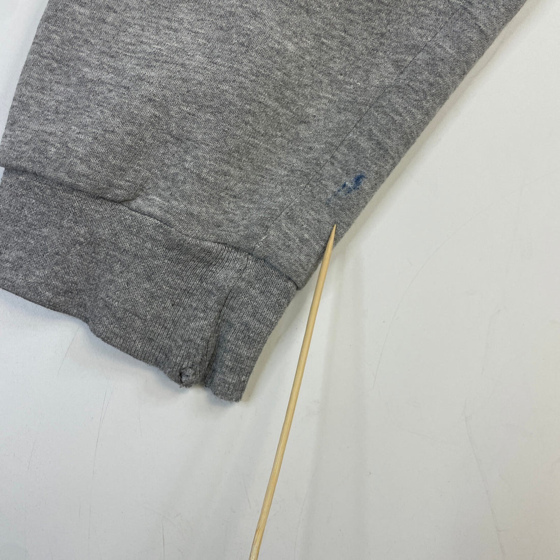 Vintage Nike Crewneck Sweatshirt Size Medium Gray Embroidered Swoosh