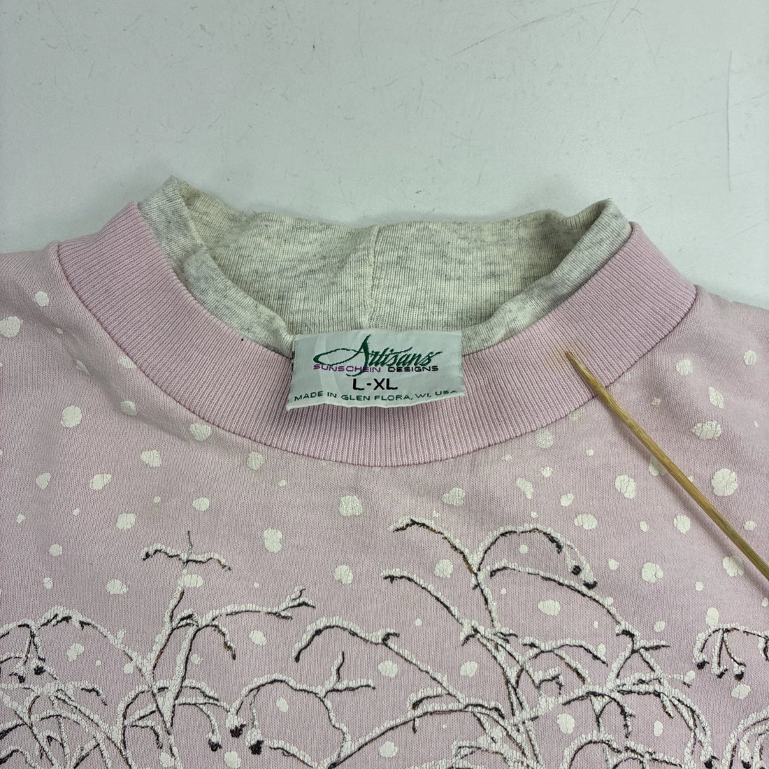 Vintage Rabbit Bunny Snow Crewneck Sweatshirt Size Large/XL Nature Puff Print