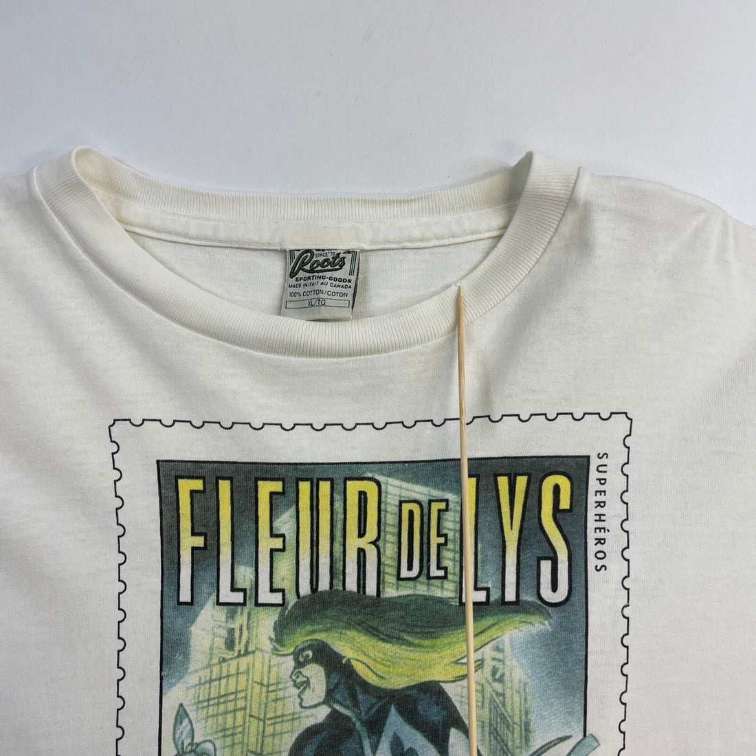 Vintage Fleur De Lys Superheros Stamp T-Shirt Size XL 1995 90s