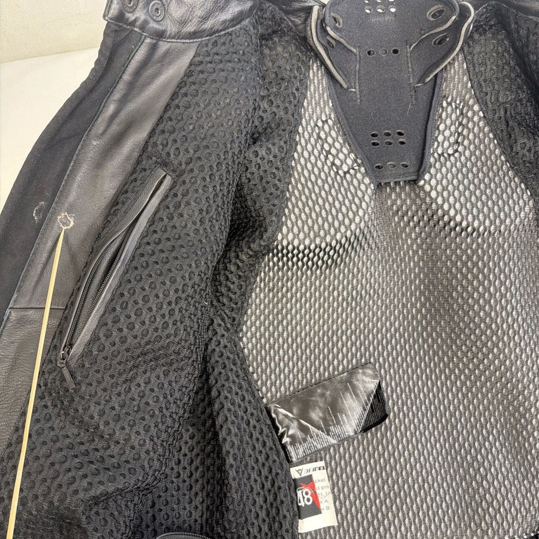 Dainese Leather Motorcycle Riding Jacket Size 48 EU Armored Padded