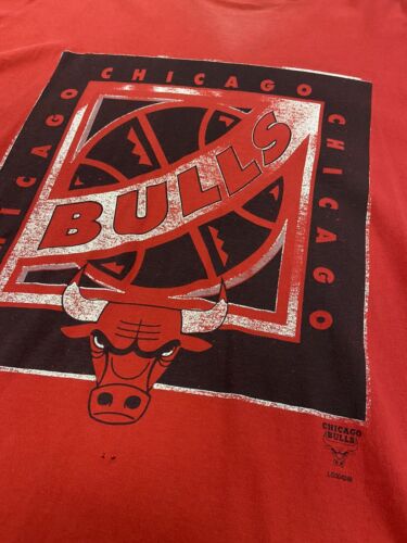 Vintage Chicago Bulls T Shirt Tee Logo Athletic Size Large -  Canada