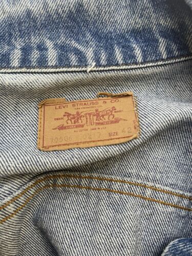 Vintage Levi's Denim Trucker Jacket Size 42 Blue