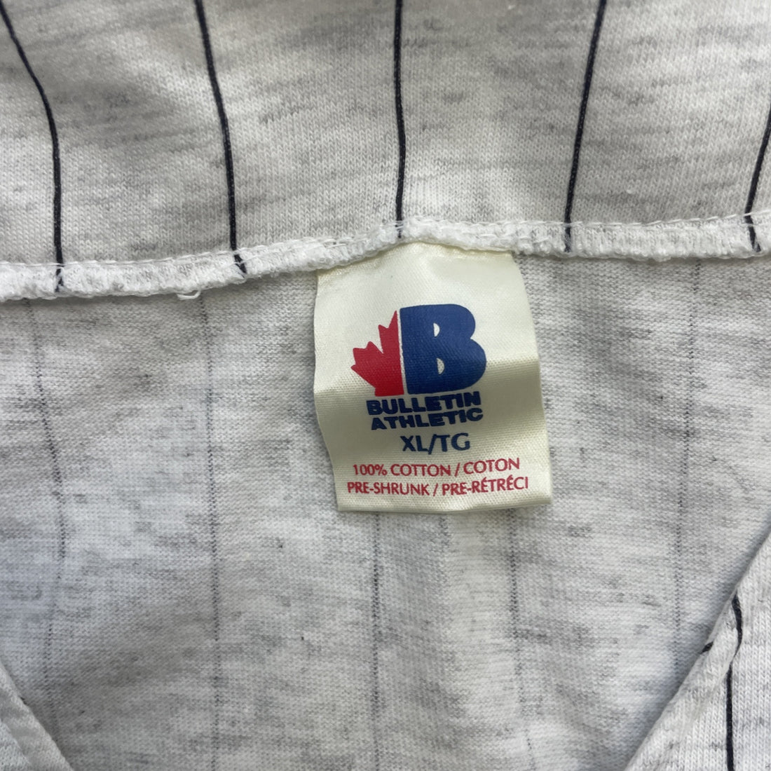 Vintage Notre Dame Fighting Irish Pinstripe Baseball Jersey Size XL NCAA