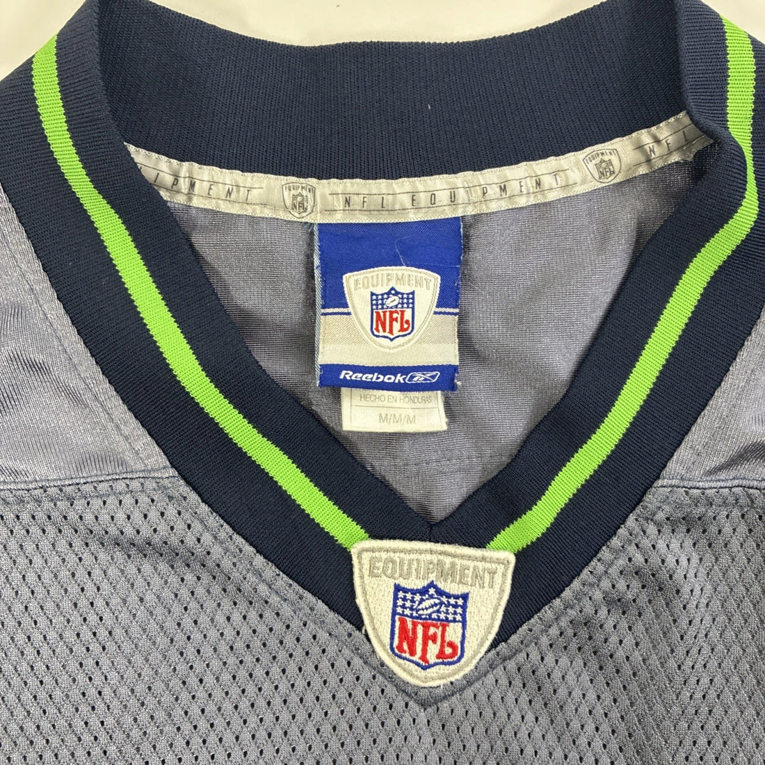 Vintage Seattle Seahawks Shaun Alexander Reebok Jersey Size Medium NFL