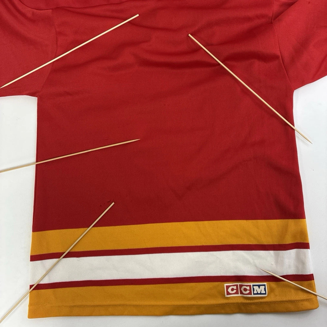 Vintage Calgary Flames CCM Hockey Jersey Size Small 90s NHL