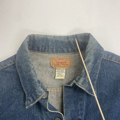 Vintage Levi's Denim Trucker Jacket Size 40 75505-0217
