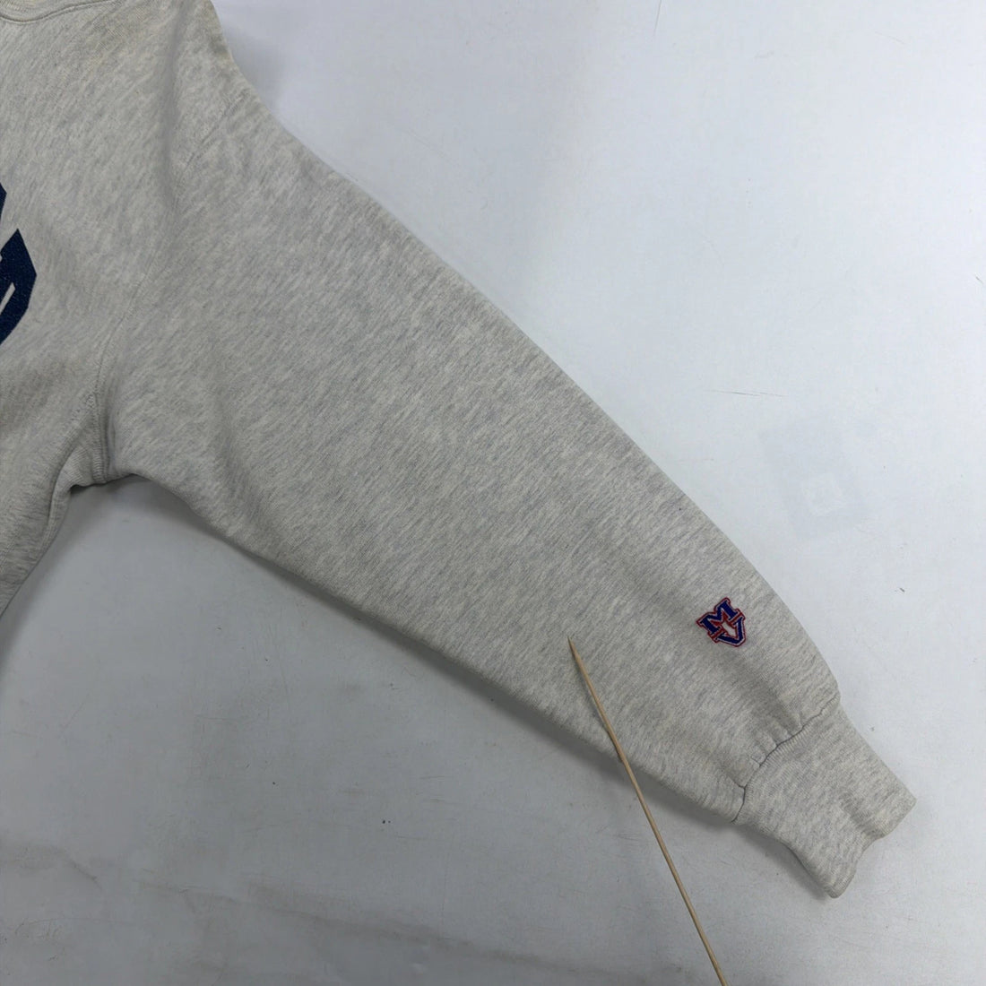 Vintage Howard Pharmacy Crest Crewneck Sweatshirt Size Large 90s