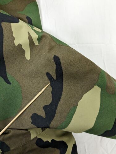 Vintage Military Camouflage Cold Weather Parka Jacket Size Large Camo