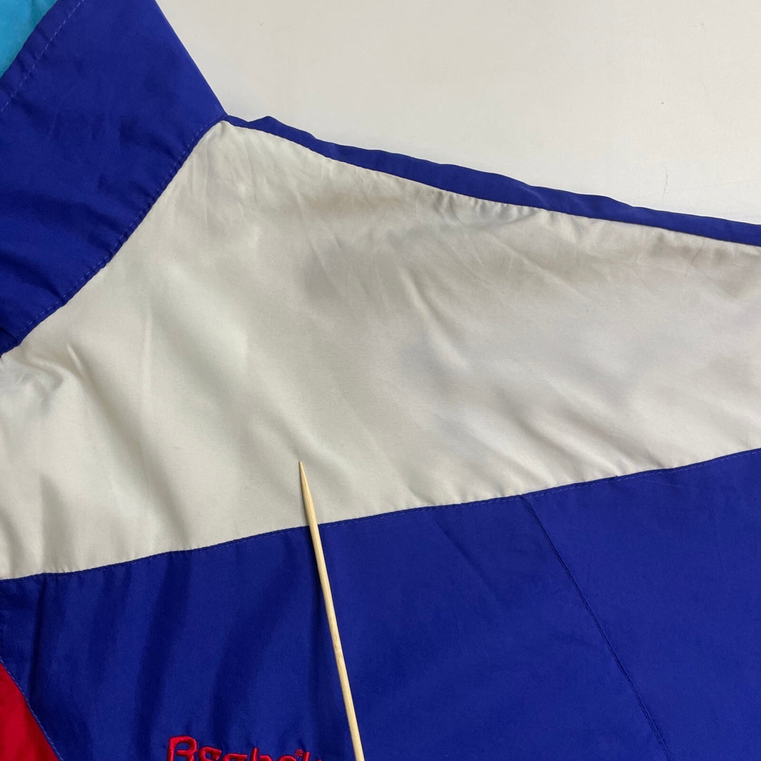 Vintage Reebok Windbreaker Light Jacket Size Large