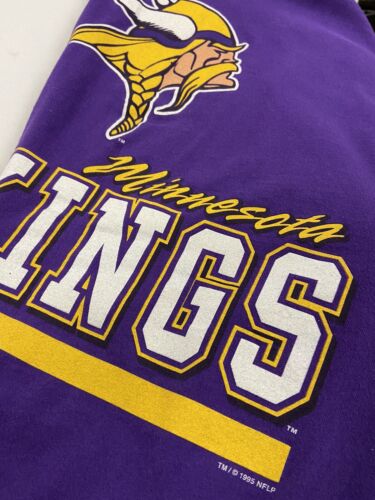 Vintage 90s NFL Minnesota Vikings T-Shirt